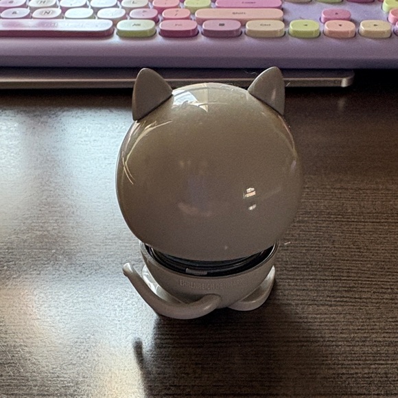 Hoptimist Cute Gray Cat-Shaped Bobble Toy Decor - Picture 3 of 5